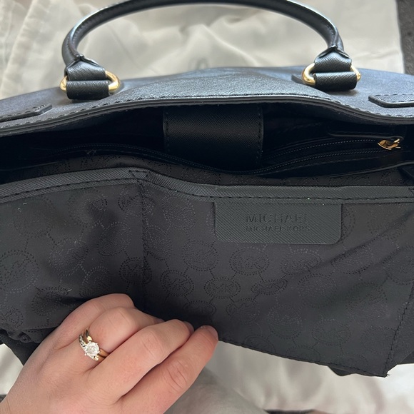 Michael Kors Women's Hamilton Saffiano Leather Medium Satchel - Picture 10 of 15